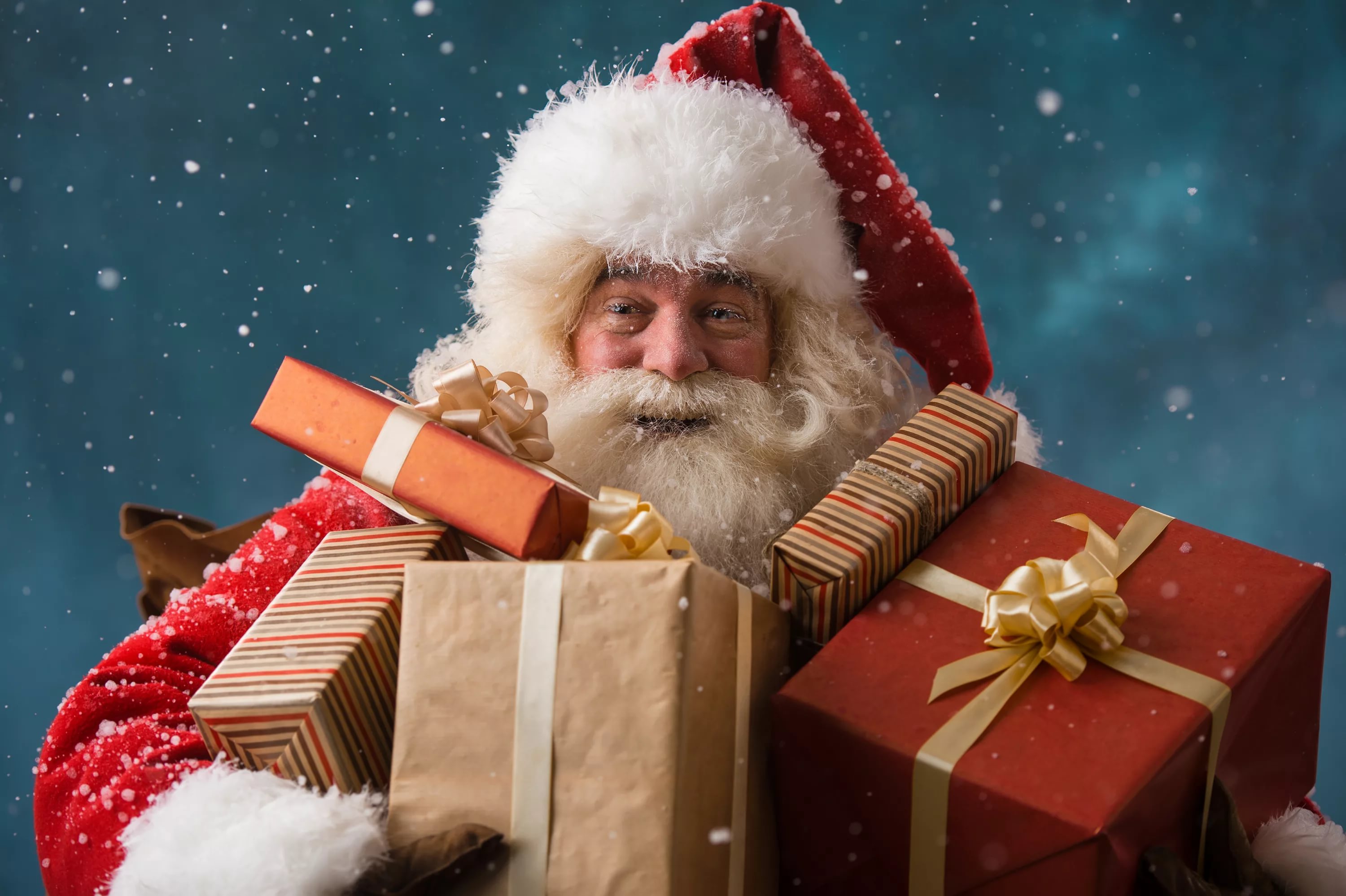 Когда начали верить, что подарки приносит Санта Клаус или Дед Мороз?